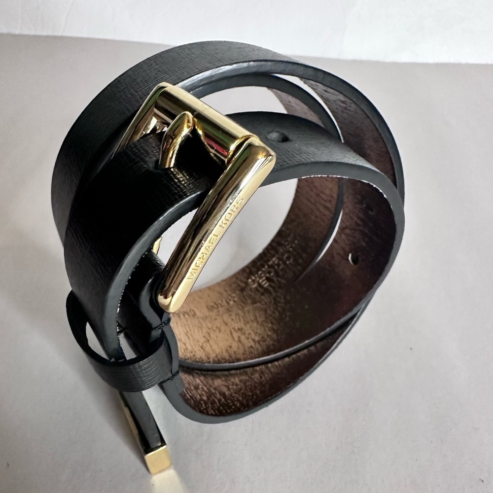 MICHAEL Michael Kors Black & Gold Buckle & metallic gold inner Leather Belt - Picture 3 of 7